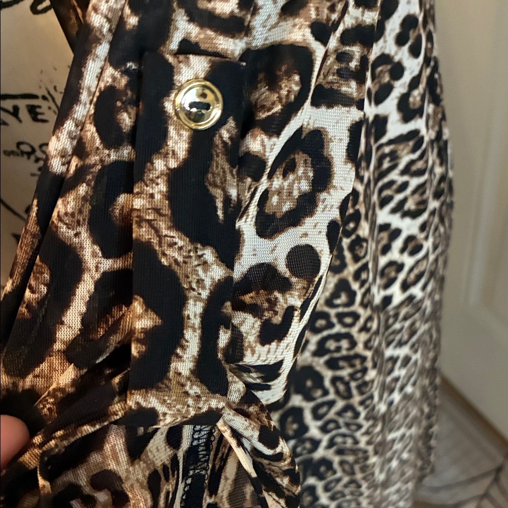 Chic Leopard Print Women's Robe - Picture 2 of 5